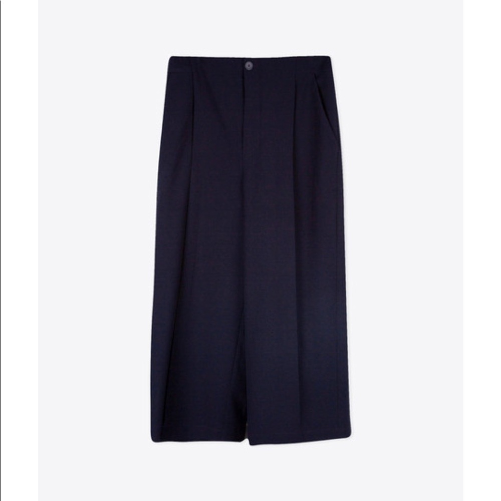 Oak + Fort wide leg navy crop pants.